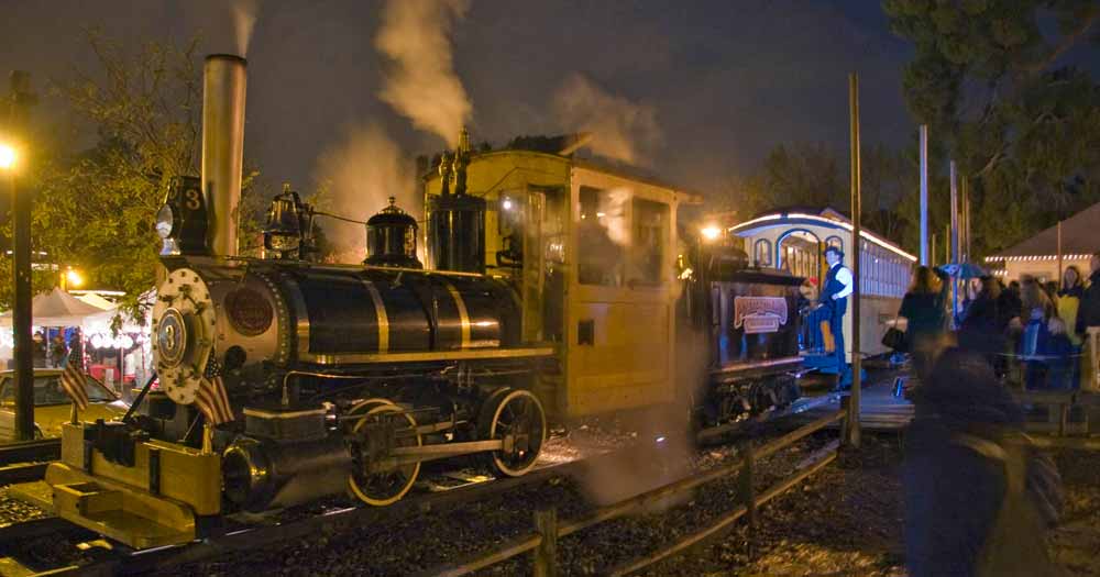 Poway-Midland #3 departing on one of her popular holiday excursions.